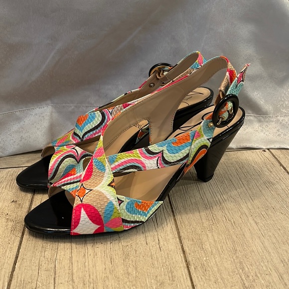 NWOT Gorgeous J.Renee Sandals